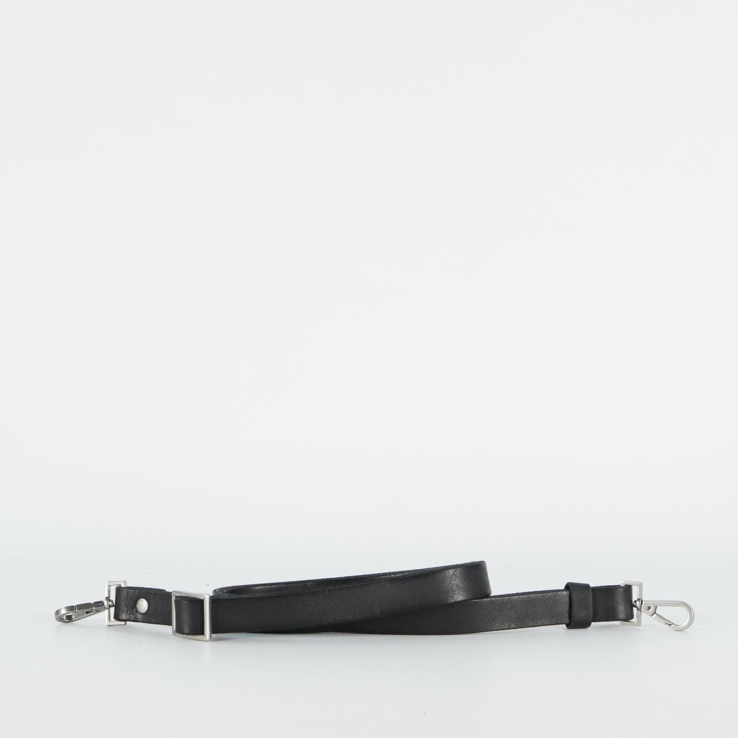 PRISCILLA STUD NERO LINE-SHEET