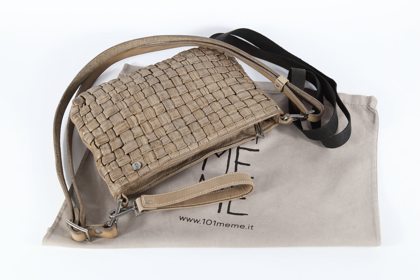 Tracolla Diletta tube in pelle colore sasso