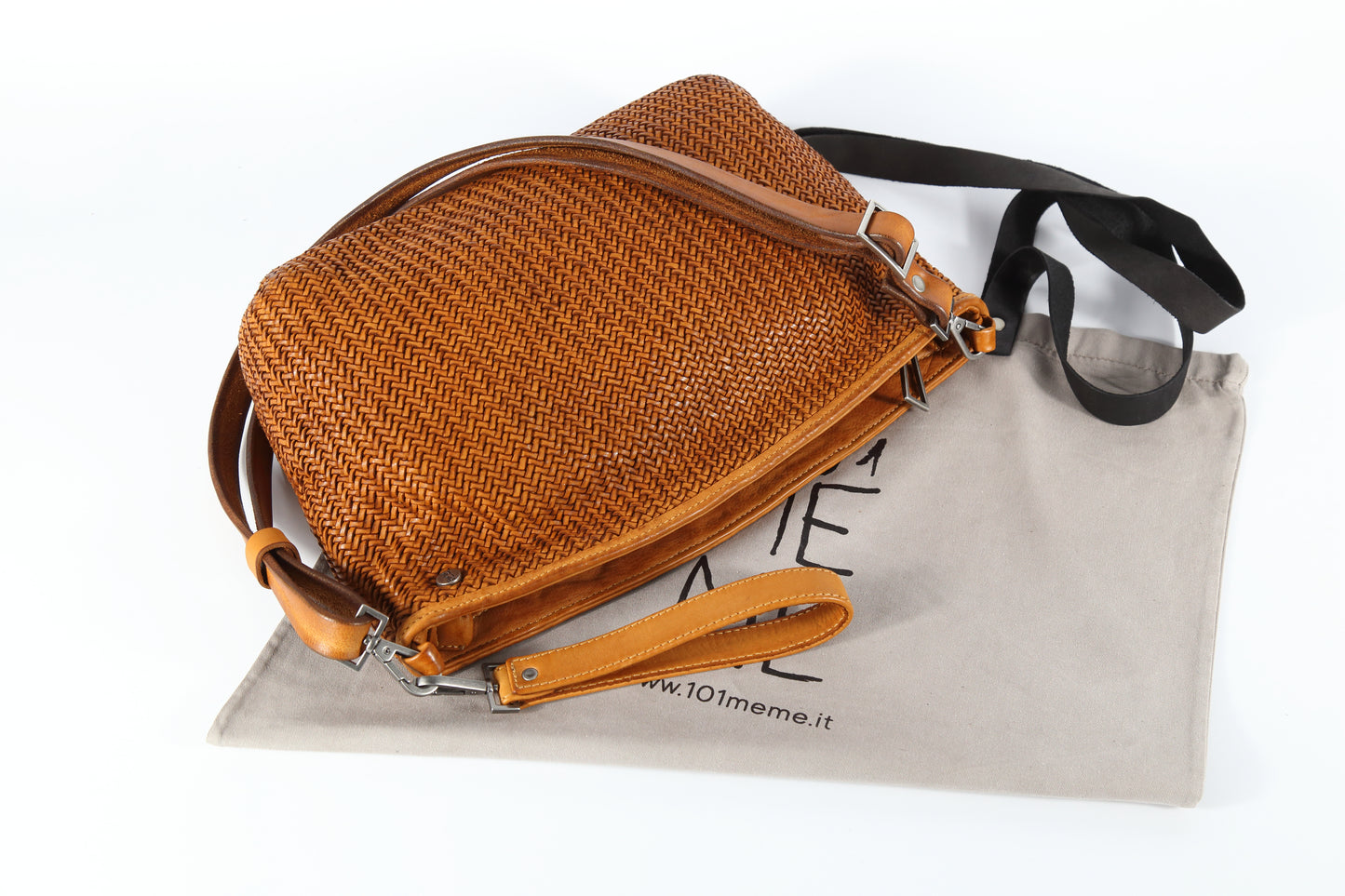 Lola Mesh leather clutch in terracotta