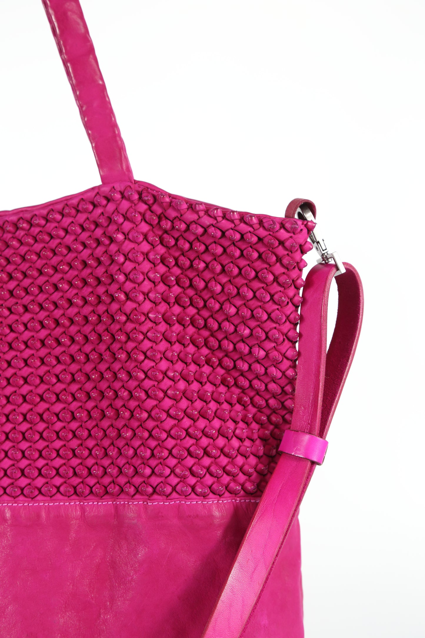 Shopper Ornella stud in pelle fuxia
