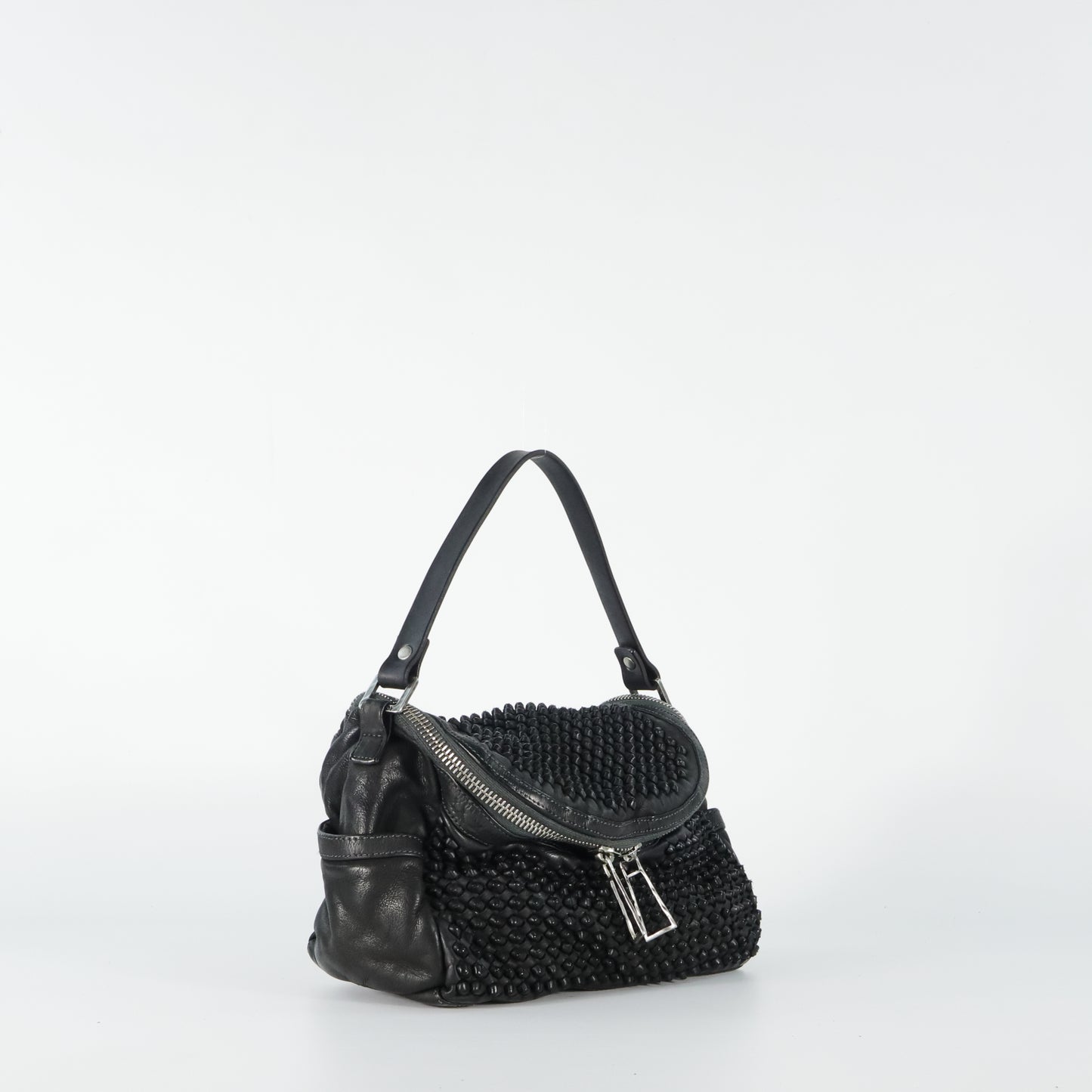 PRISCILLA STUD NERO LINE-SHEET