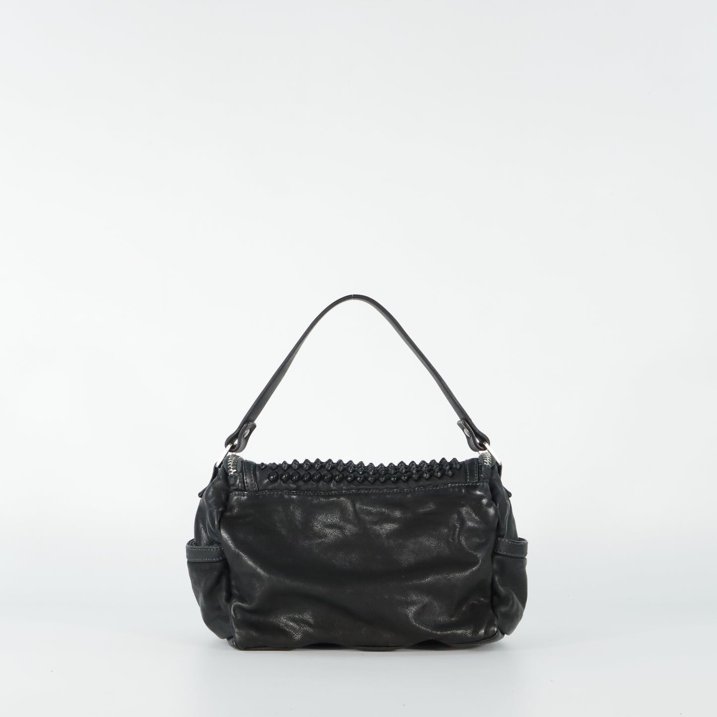 PRISCILLA STUD NERO LINE-SHEET