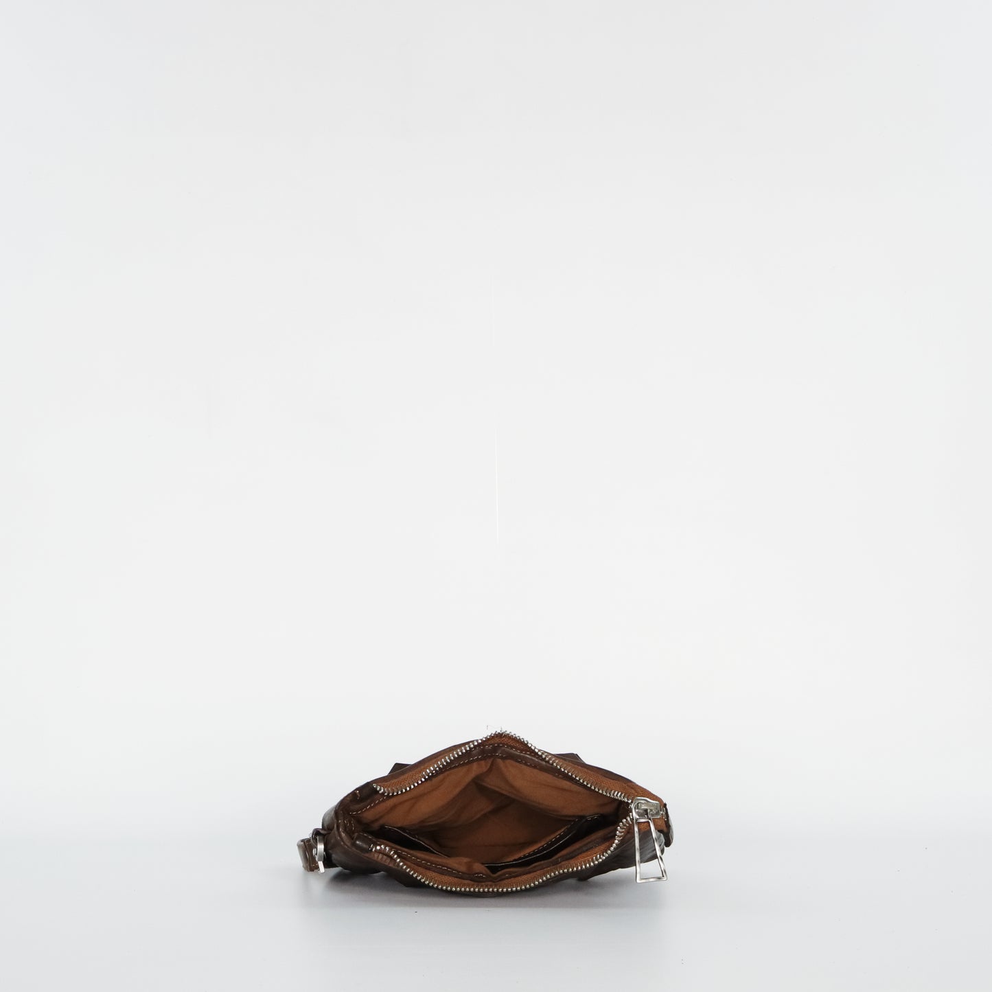 Clutch Gea manis in pelle colore castagna
