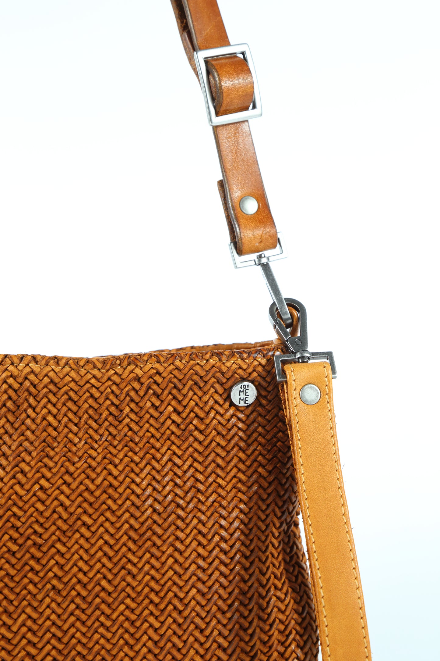 Diletta Mesh shoulder bag in stone-colored leather