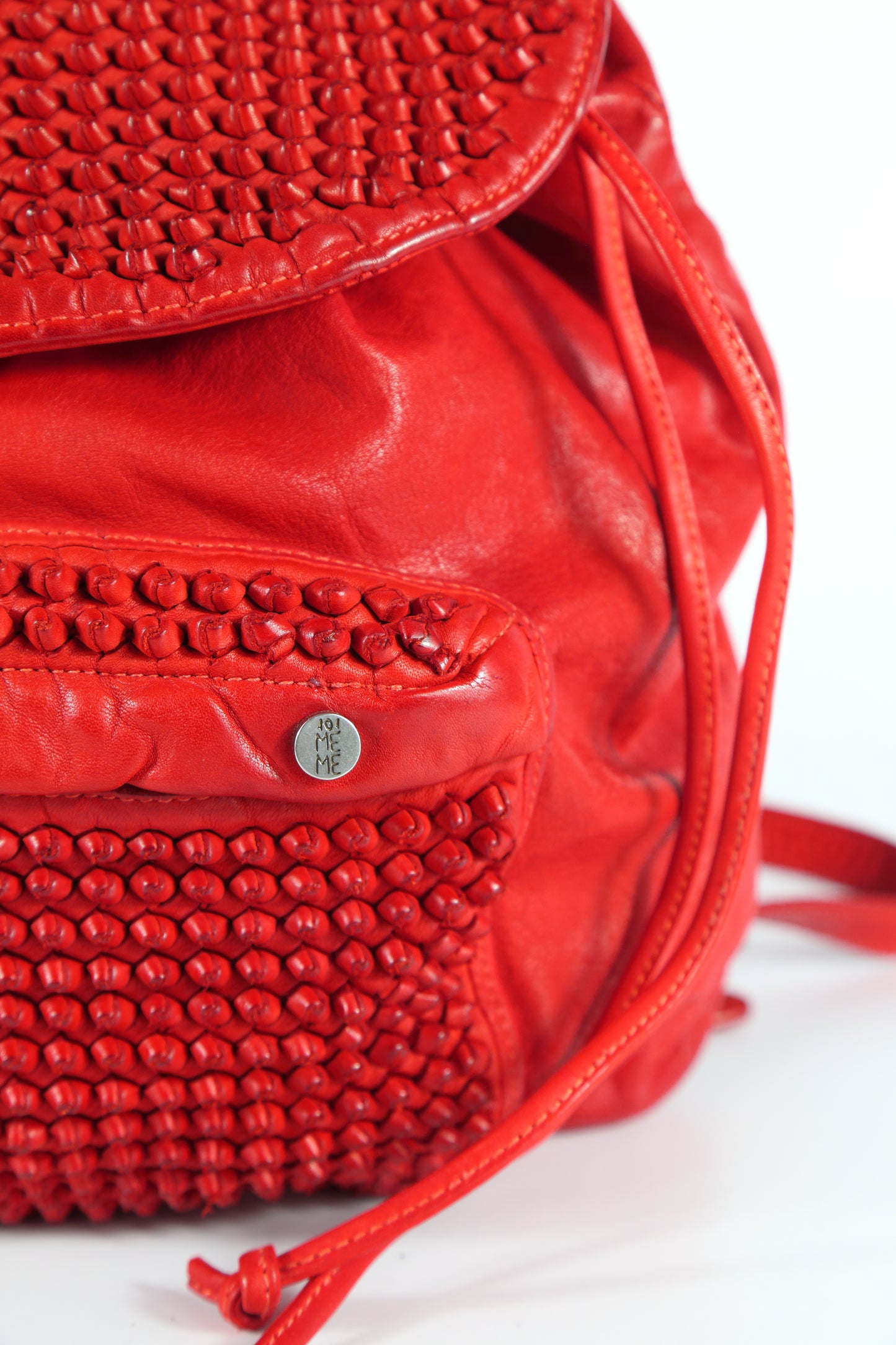 Zaino Nora stud in pelle rosso led