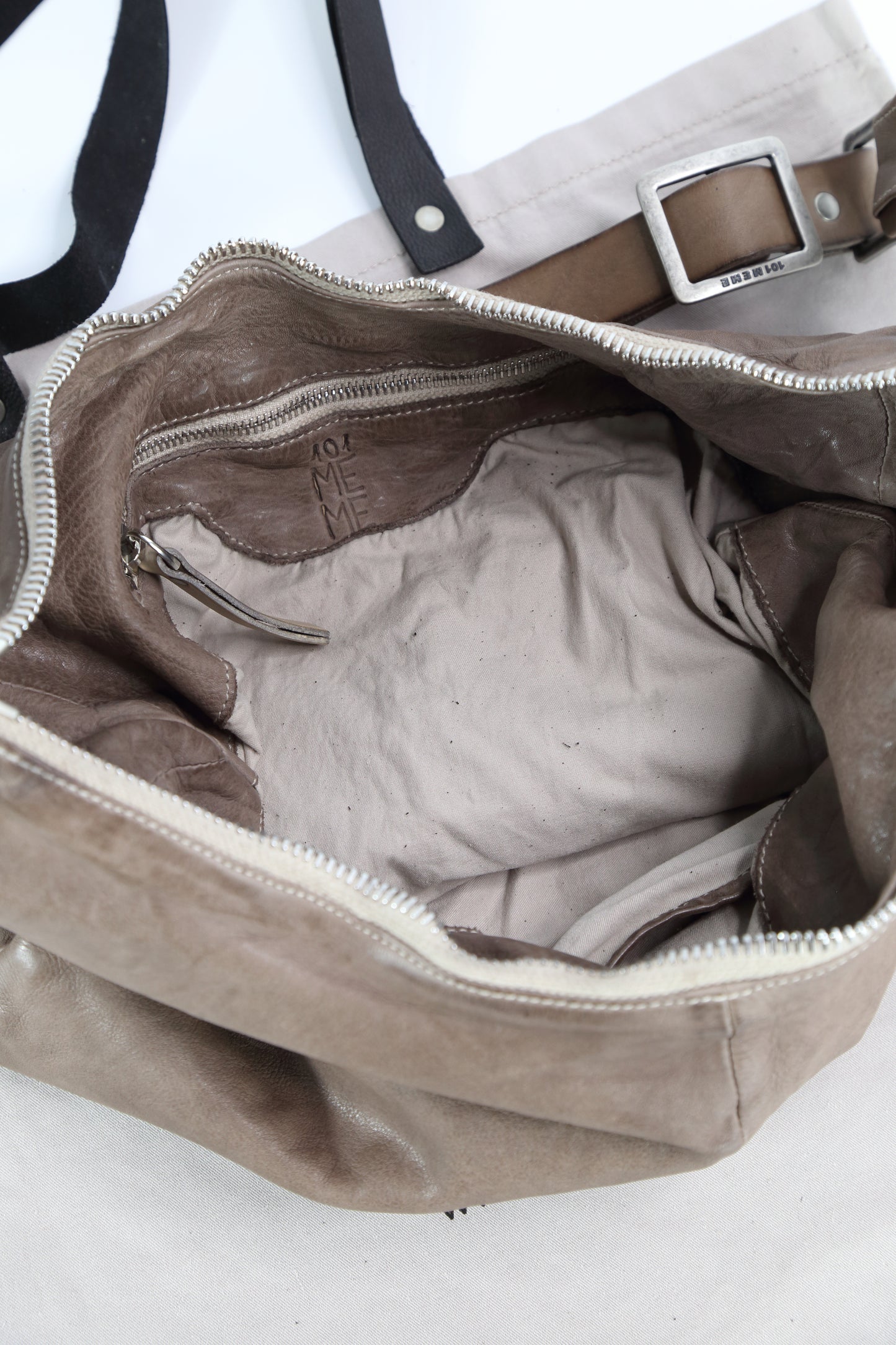 Cross body Nikita in pelle colore taupe