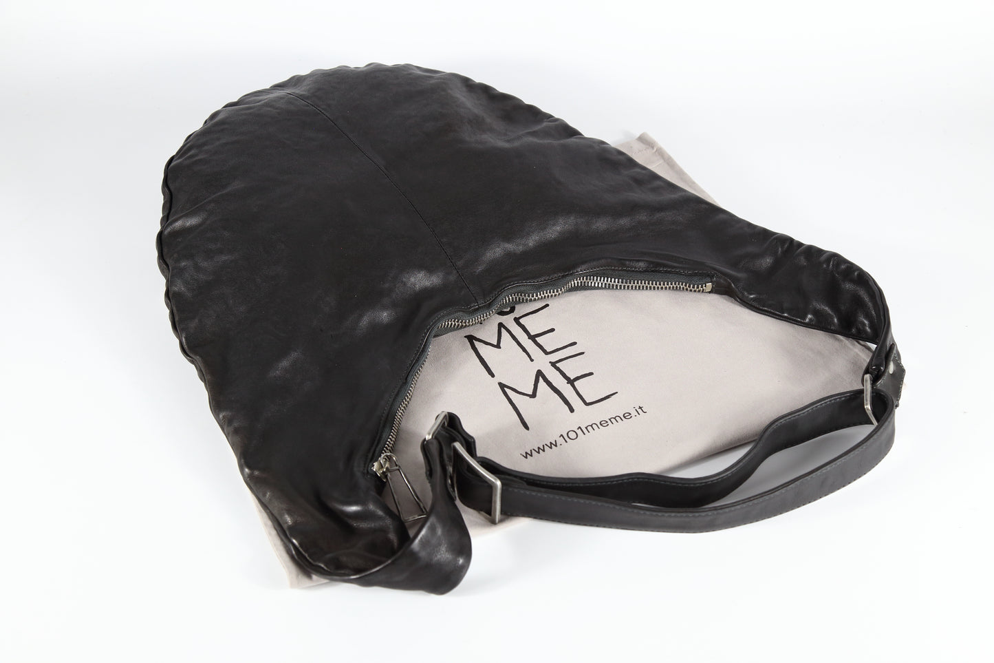 NIKITA NERO LINE-SHEET