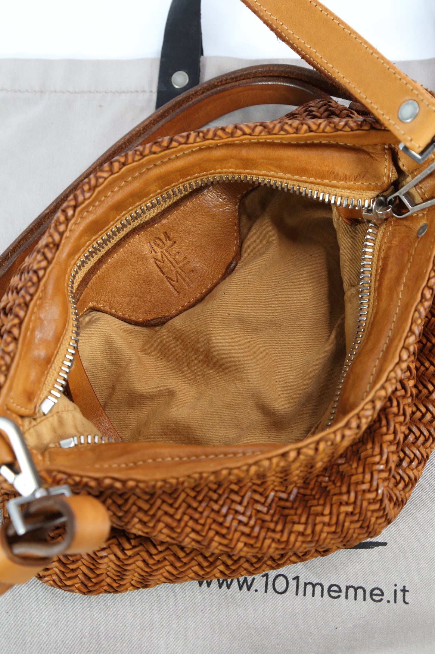 Diletta Mesh shoulder bag in stone-colored leather