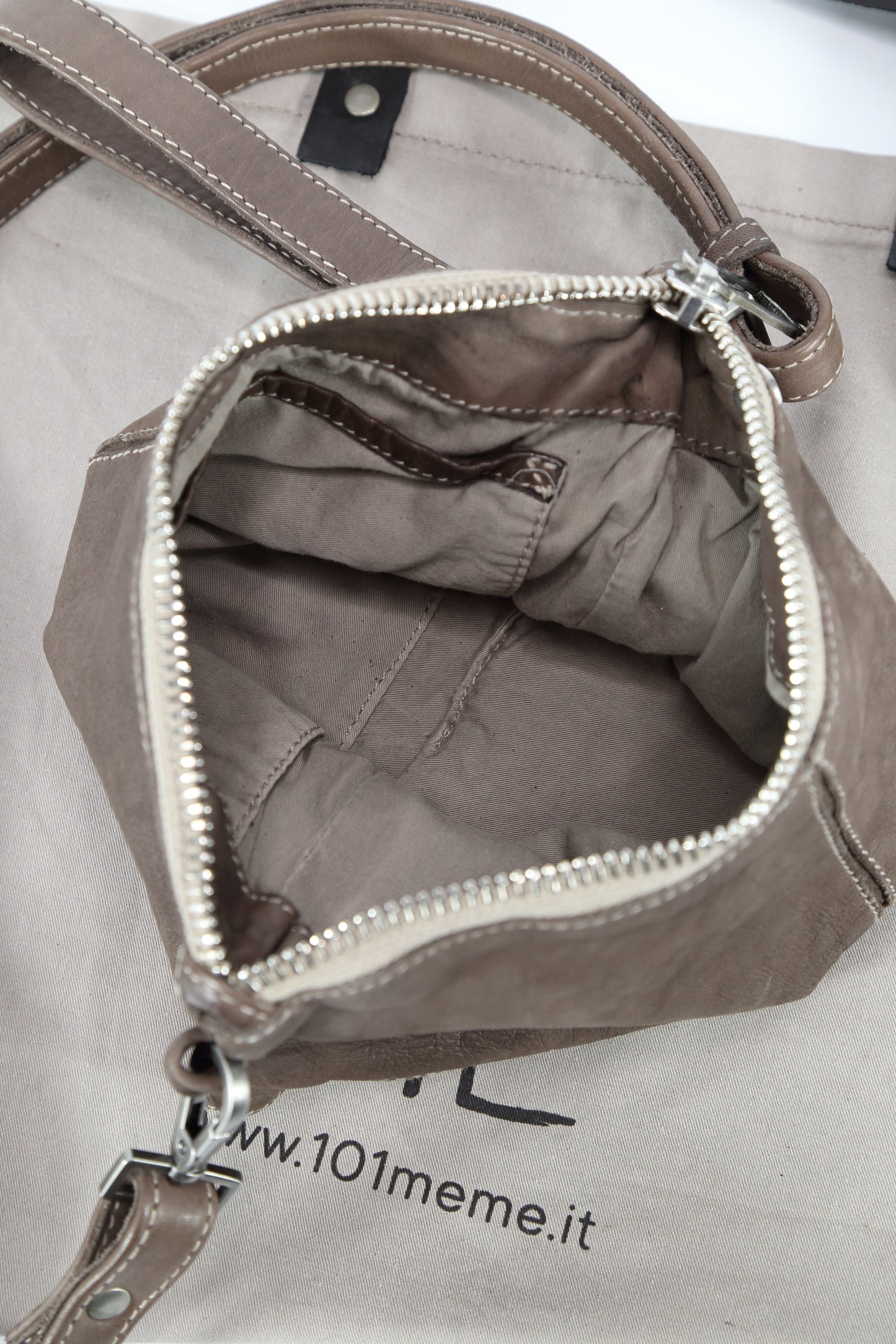 Trilliy small crossbody bag in Sarcelle-colored leather