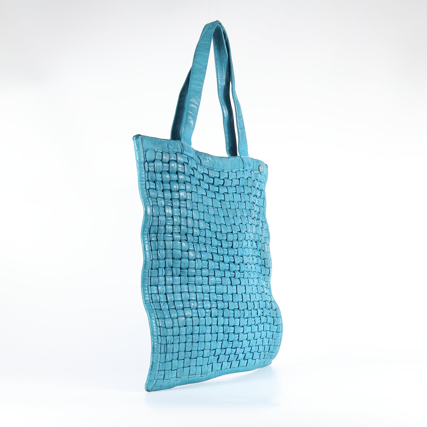 Nina Tube leather shopper bag in Lake.