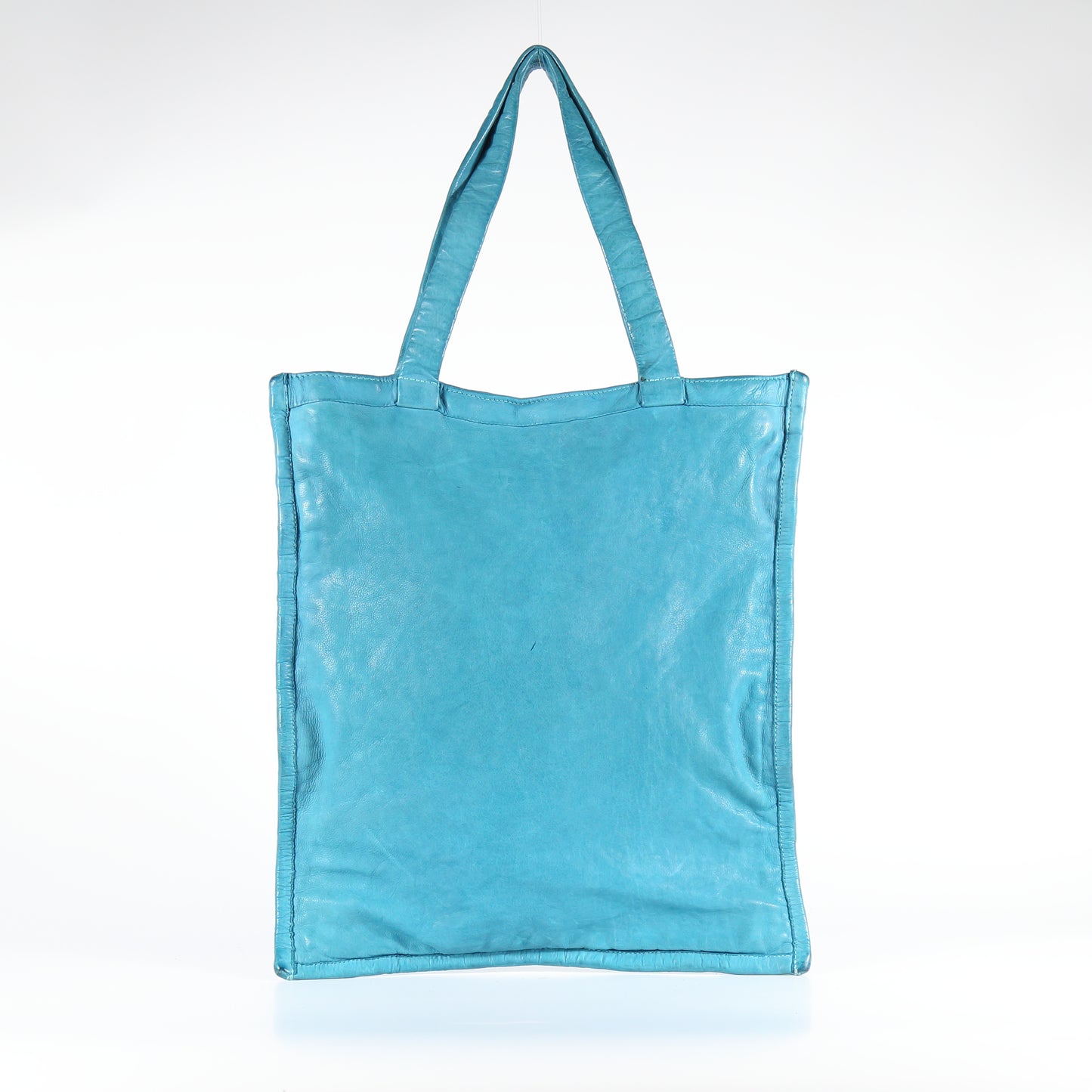 Nina Tube leather shopper bag in Lake.