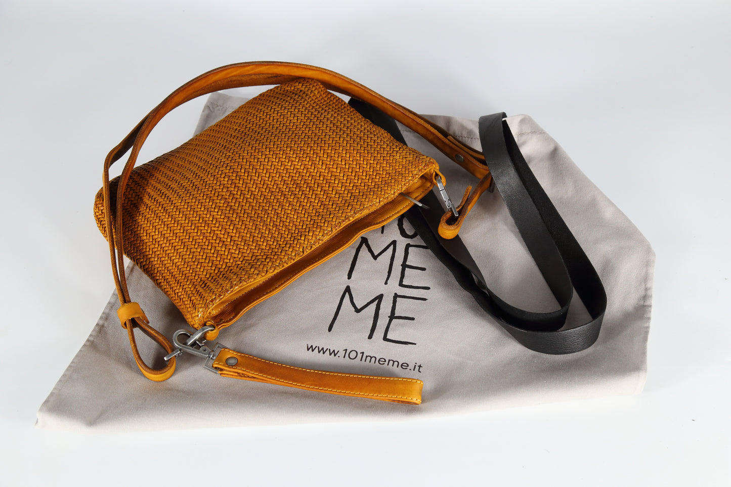Diletta Mesh leather crossbody bag in honey