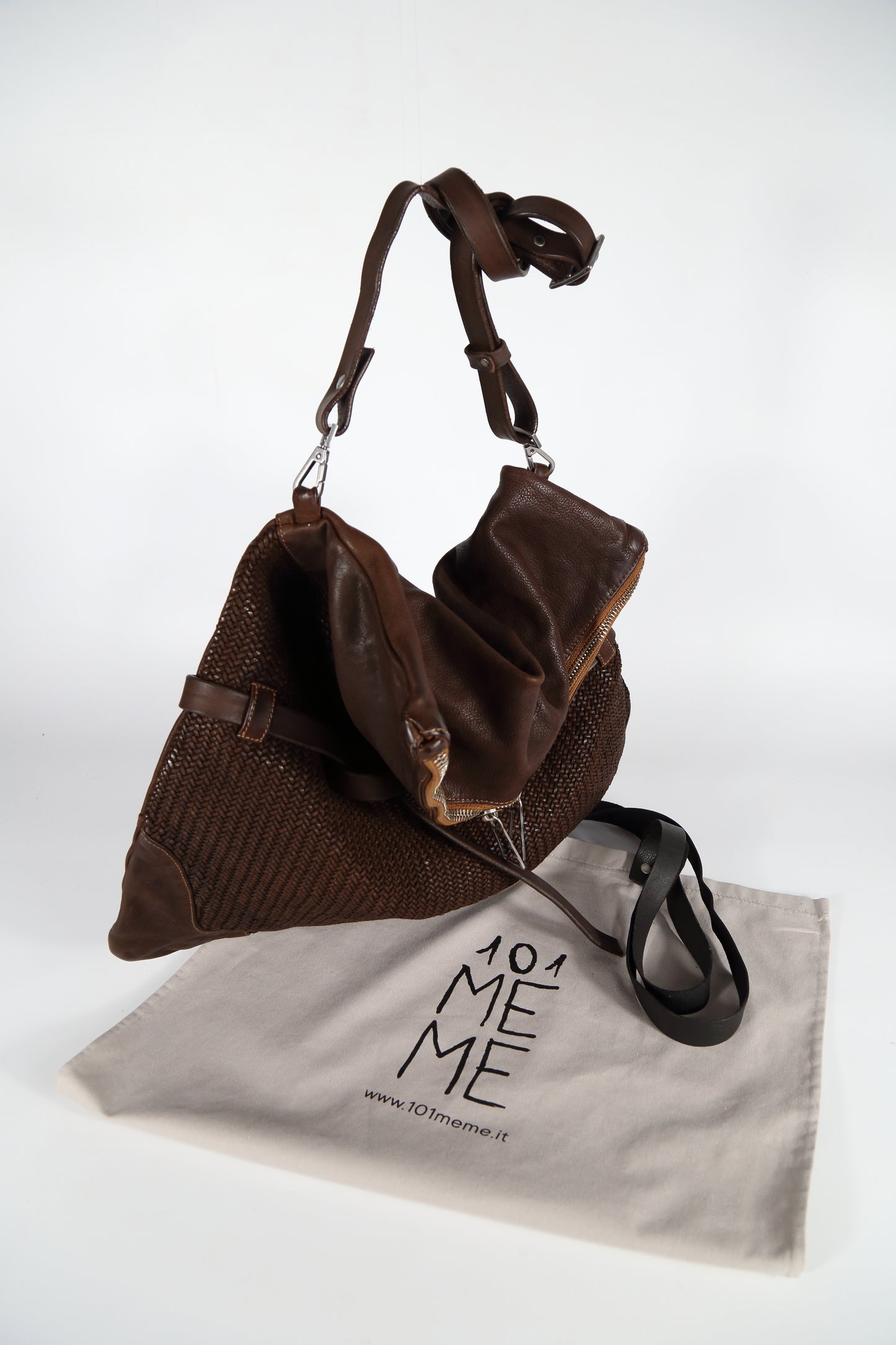 Borsa monospalla Verdiana in pelle colore castagna